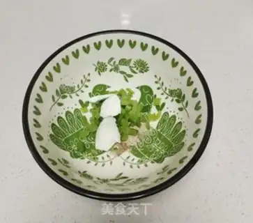Make Nutritional breakfast noodles step 2