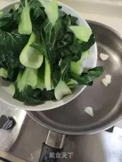 Make Garlic on the sea green step 5