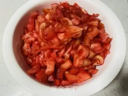 Make Tomato pineapple step 0