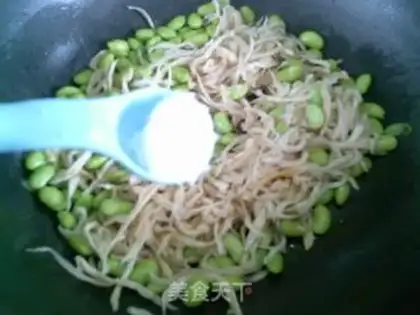 Make Rhodish fried beans step 6