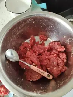 Make Homemade beefballs step 0