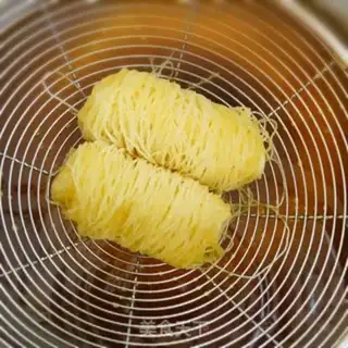 Make Banana rolls step 4
