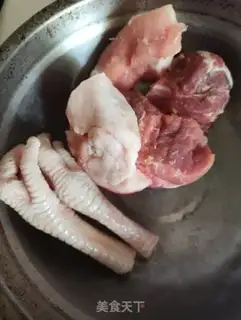 Make Smelon tomatoes bone soup step 0