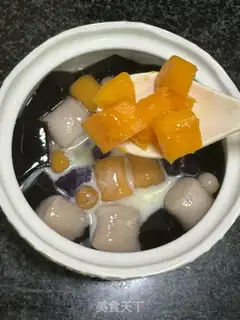 Make Mango tart and black powder step 12