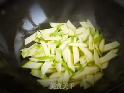 Make Scrambled eggs step 3