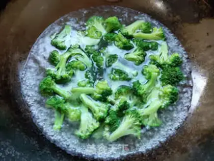Make Pelican broccoli step 2