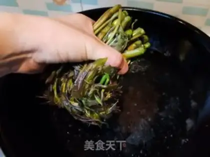 Make Fried eggs step 1