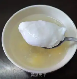 Make Burdened egg soup step 5