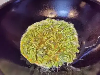 Make Fried eggs step 5