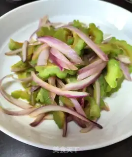 Make Onion fried bitter melon step 6