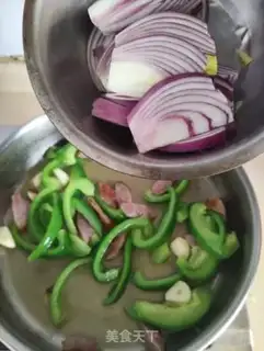 Make Pepper onion fried sausage step 5