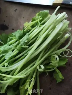 Make Weenie fried celery step 0