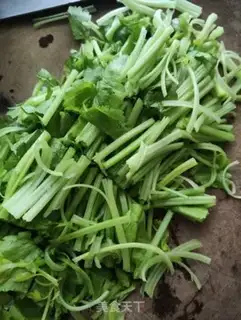 Make Weenie fried celery step 1