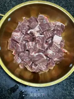 Make Butter-coated beef grains step 1