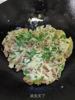 Make Pyramids and fried eggs step 11