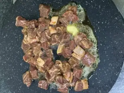 Make Butter-coated beef grains step 6
