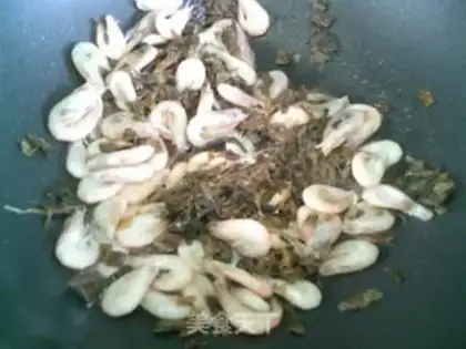Make Plum and prawn step 5