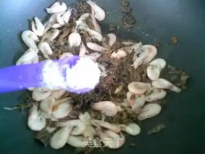 Make Plum and prawn step 6