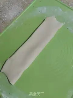 Make Sofa rolls step 11