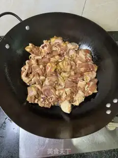 Make Onions burn chicken legs step 6