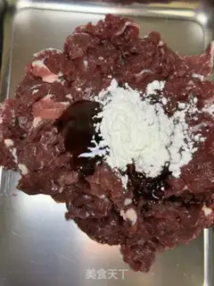 Make Shrimp beef step 1