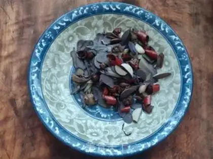Make Five peanuts step 6