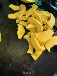 Make Pumpkin fried meat step 1
