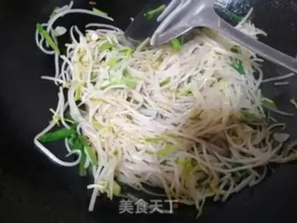 Make Soccer bean sprouts step 3