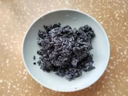 Make Weenie makes urmy rice step 2
