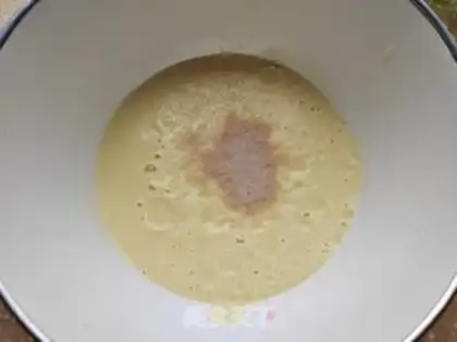 Make Fresh corn juice, bean buns step 2