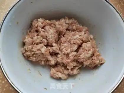 Make Fresh corn juice, bean buns step 4