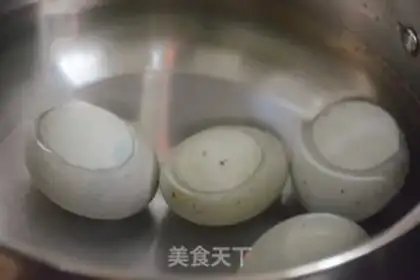 Make Frozen eggs step 1