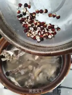 Make Smelt chicken bone soup step 4