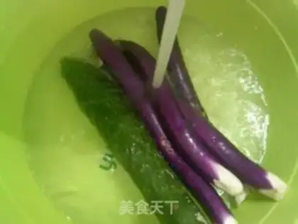 Make cucumber cheese step 1