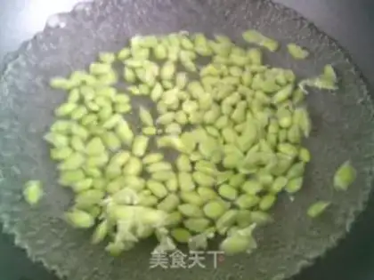 Make A pickle board with beans step 3