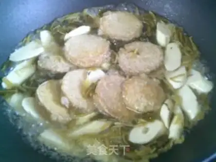 Make The pickle whips boil the round sour chicken step 9