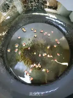 Make Spilled noodles step 4