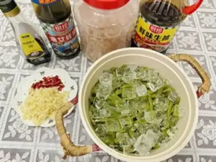 Make Soy chicken and fruit step 2
