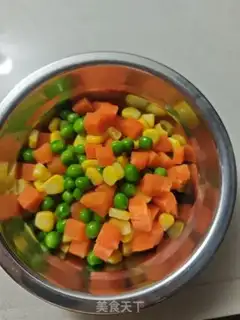 Make Pineapple curry rice step 2
