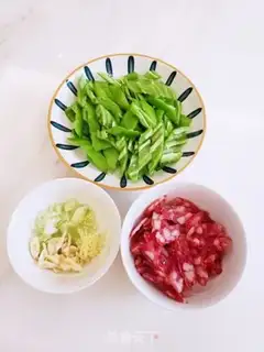 Make Spicy pepper and sausage step 1