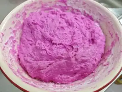 Make Flamingo raisins step 5