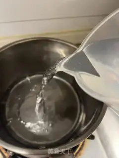 Make Red sugar ice powder step 0