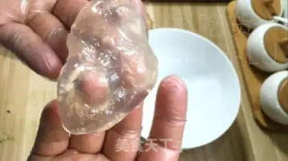 Make Tea and milk, yellow and ice step 18