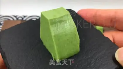 Make Pour coconut juice cake step 15