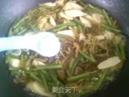 Make Pickles with beans and whips step 11