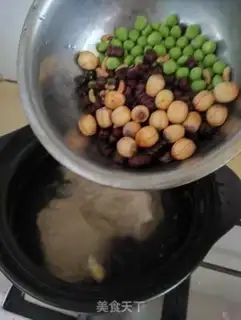 Make Lotus corn melon soup step 3