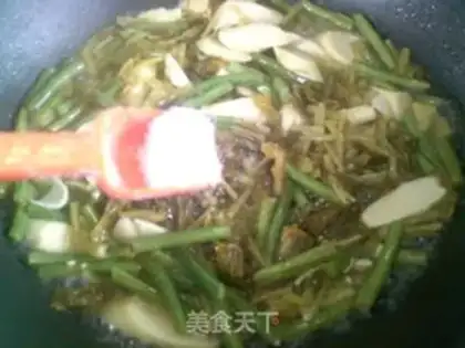 Make Pickles with beans and whips step 12