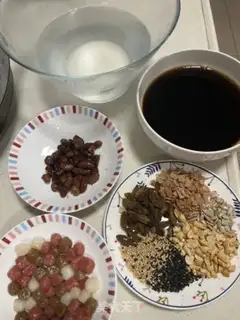 Make Red sugar ice powder step 10