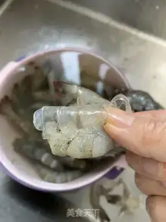 Make Chicken head, peas, shrimp step 0