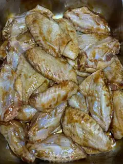 Make Hot chicken wings step 1